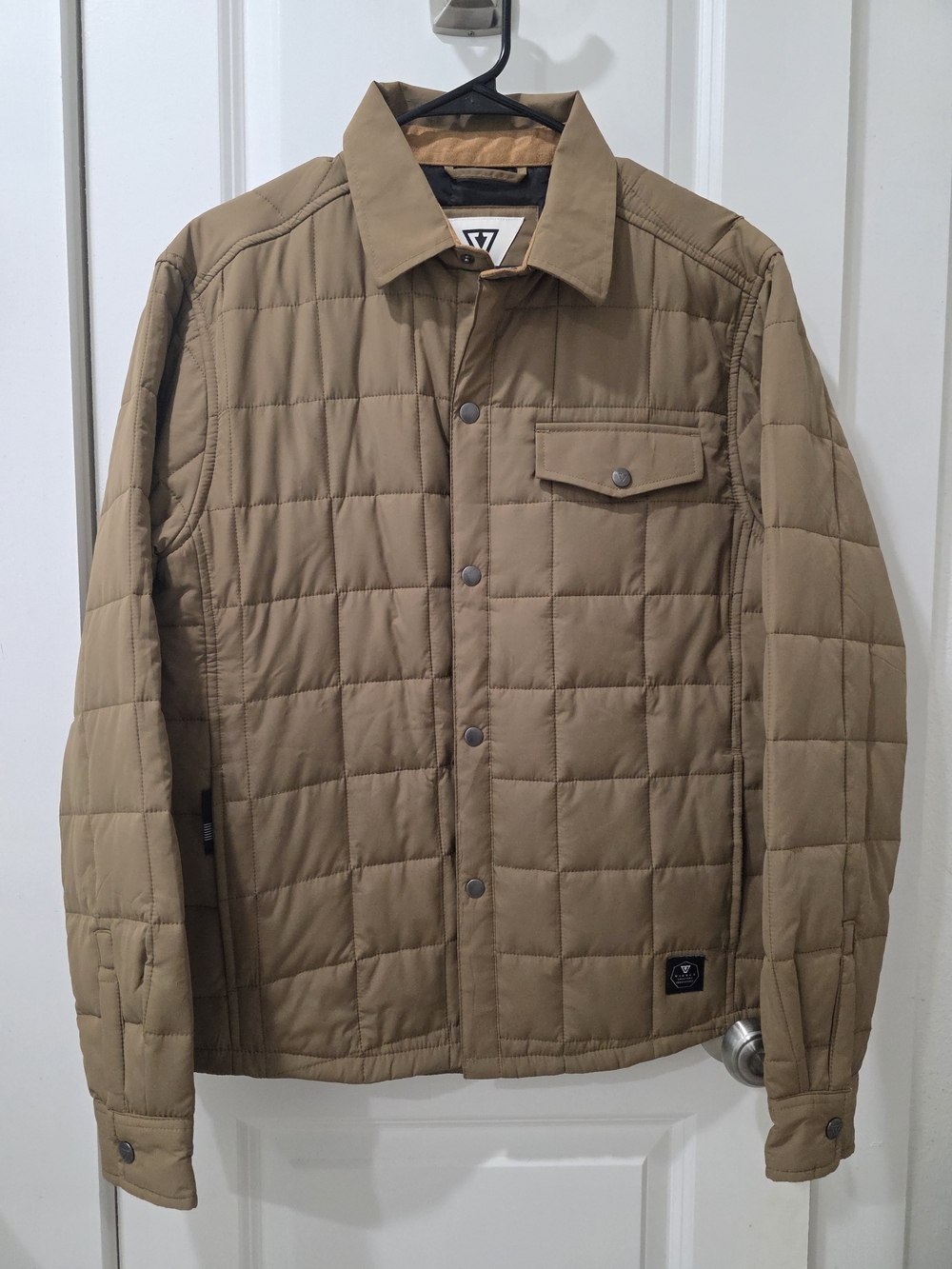 VISSLA Quilted Tan Lightweight Outerwear - New